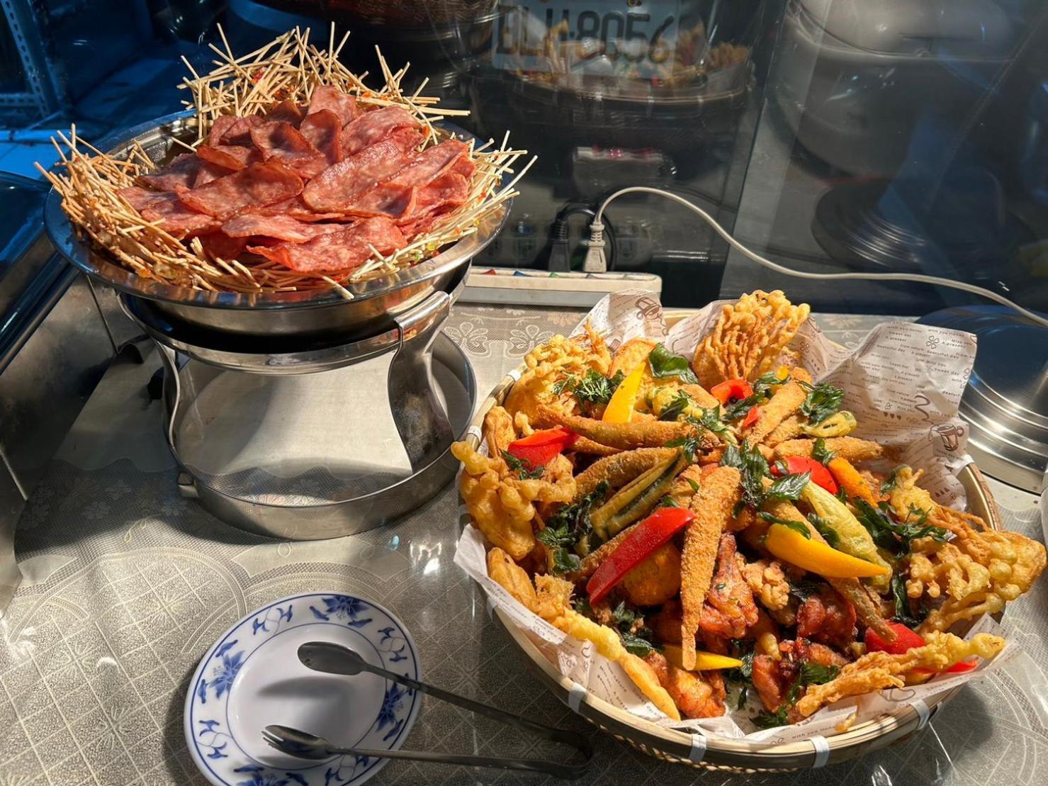 Tzu Chi Hotel Pingtung Екстер'єр фото